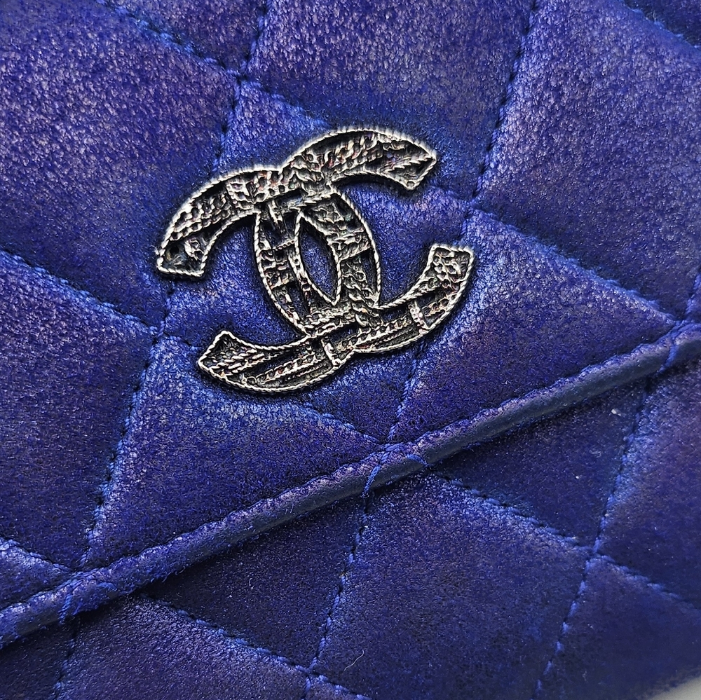 Chanel Quilted Iridescent Blue Wallet on Chain (WOC) Ruthenium HW - Picture 7 of 17